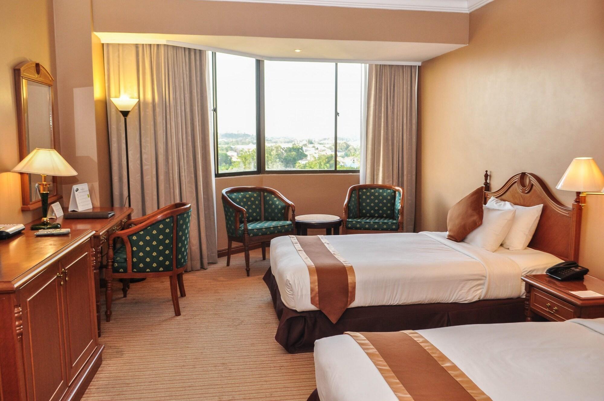 Mulia Hotel Bandar Seri Begawan Ngoại thất bức ảnh