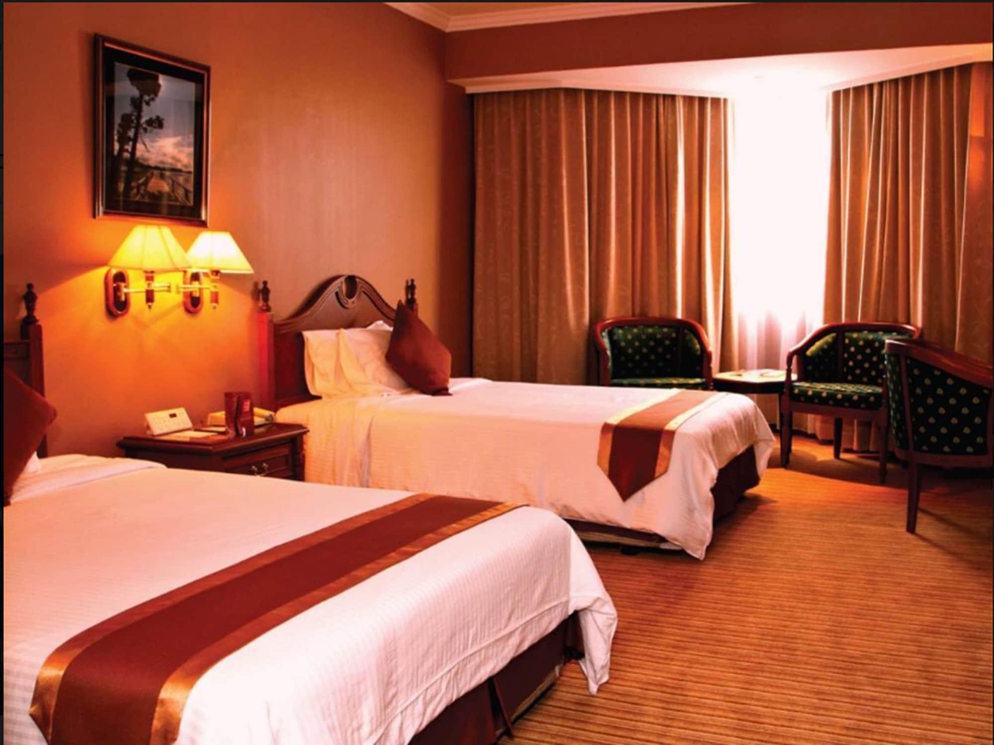 Mulia Hotel Bandar Seri Begawan Ngoại thất bức ảnh