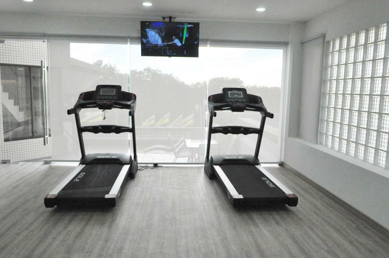 Mulia Hotel Bandar Seri Begawan Ngoại thất bức ảnh
